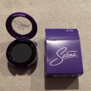 MAC Cosmetics Selena Eyeshadow in Deep Black